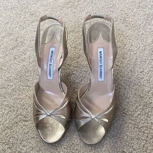 Manolo Blahnik Gold Heels 7 or EU 37